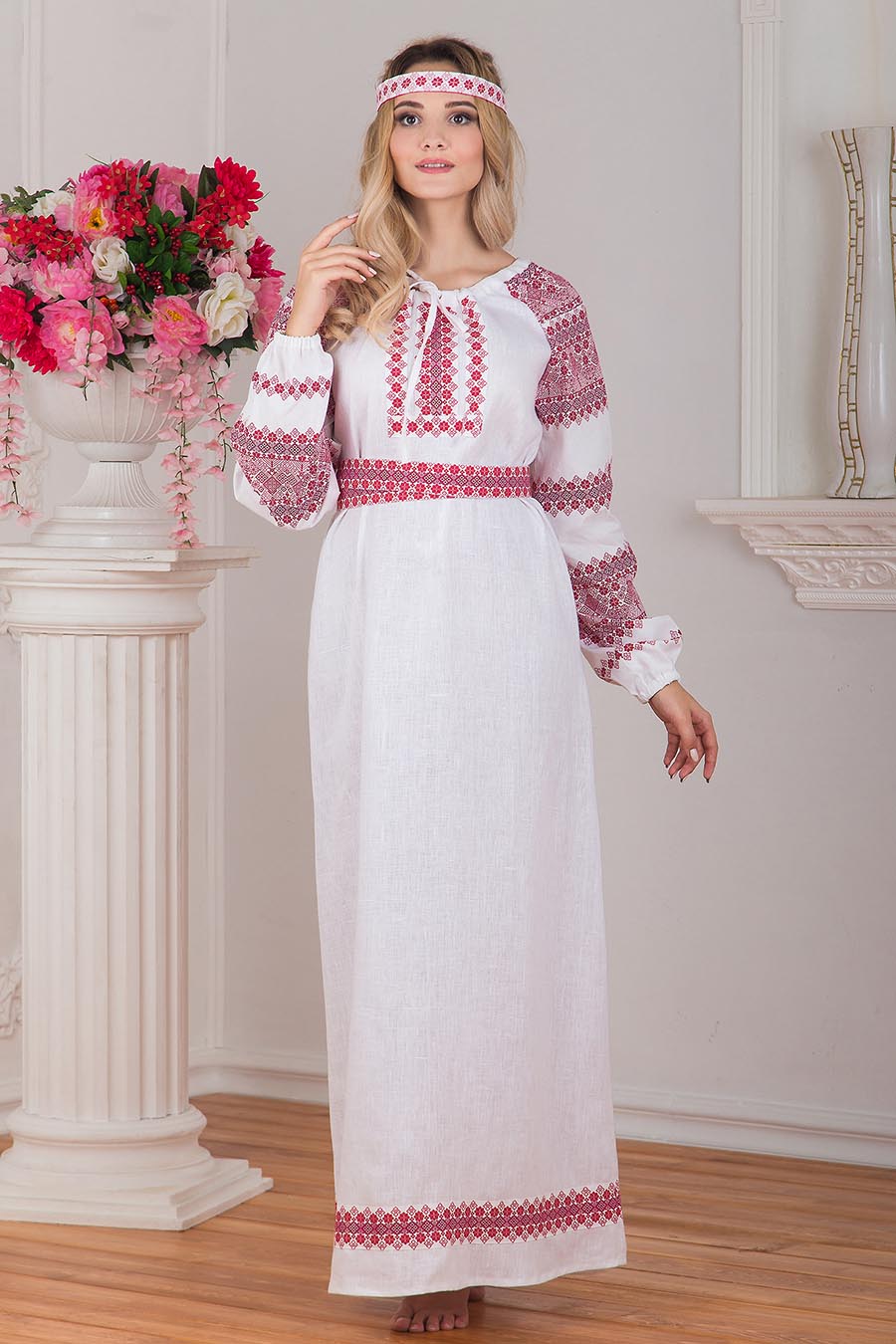 Women in Slavic costumes in Brazzaville