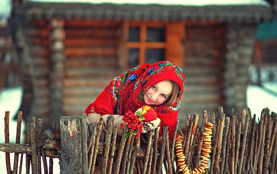 Sexy girl Women in Slavic costumes in Brazzaville